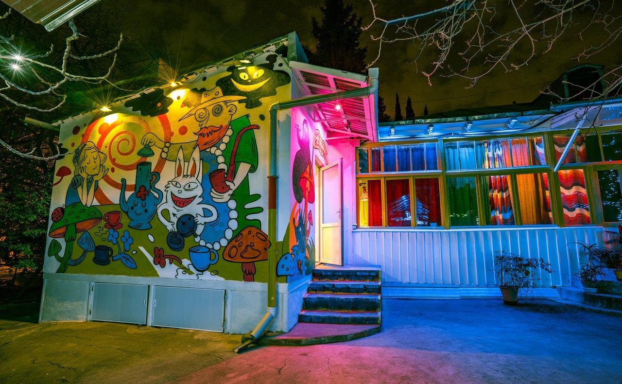 Zgarbi Hostel Tbilisi Exterior photo