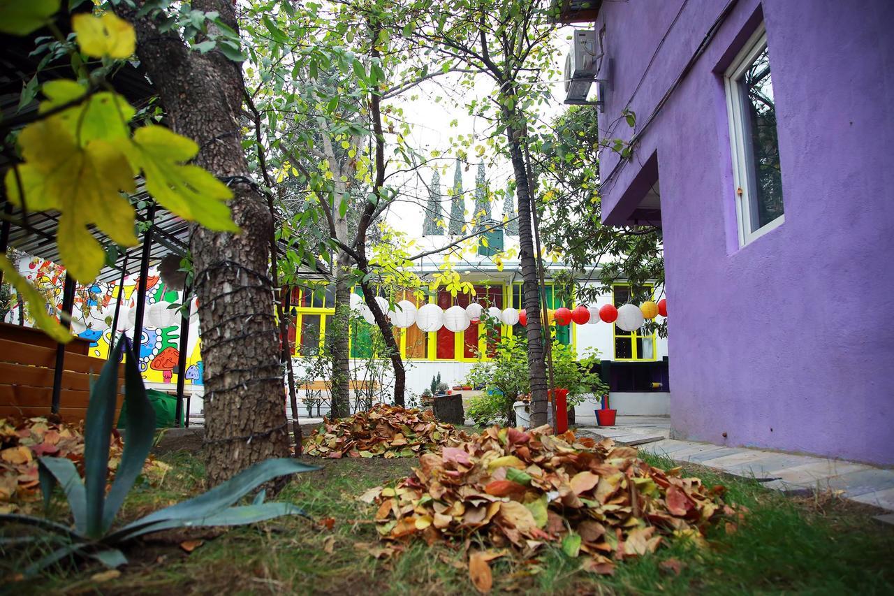 Zgarbi Hostel Tbilisi Exterior photo