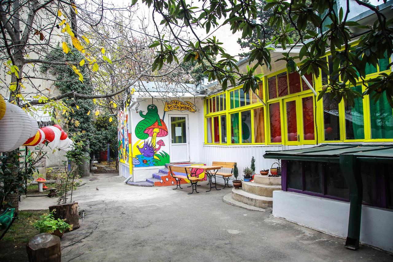 Zgarbi Hostel Tbilisi Exterior photo